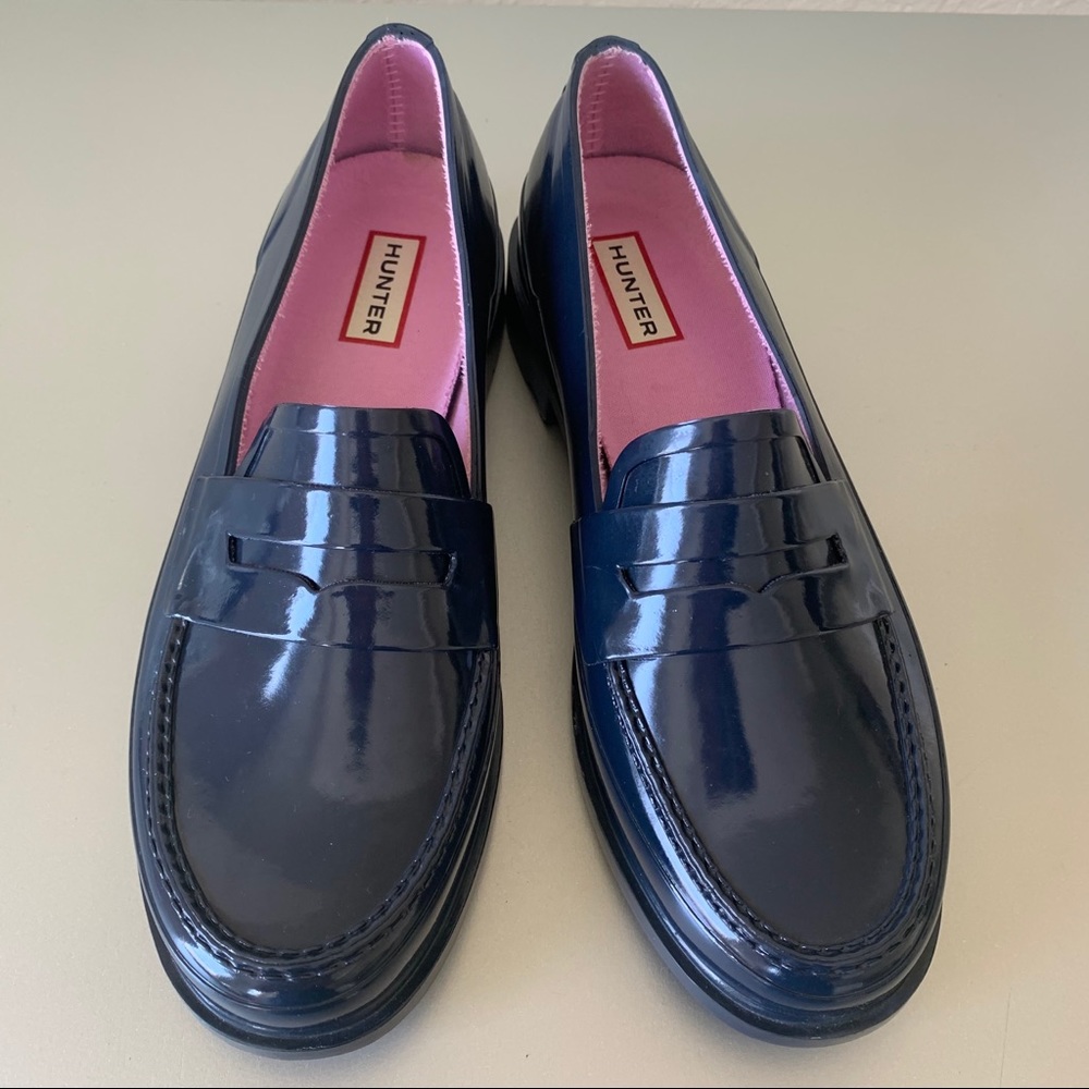 HUNTER Penny Loafers, size 8